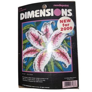 Dimensions Vintage Lily Splendor 7186 Needlepoint Kit New Sealed 1999